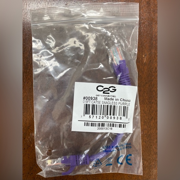 C2G | 0.5ft (0.15m) Cat5e Snagless Unshielded (UTP) Ethernet Network Patch Cable - Picture 9 of 9